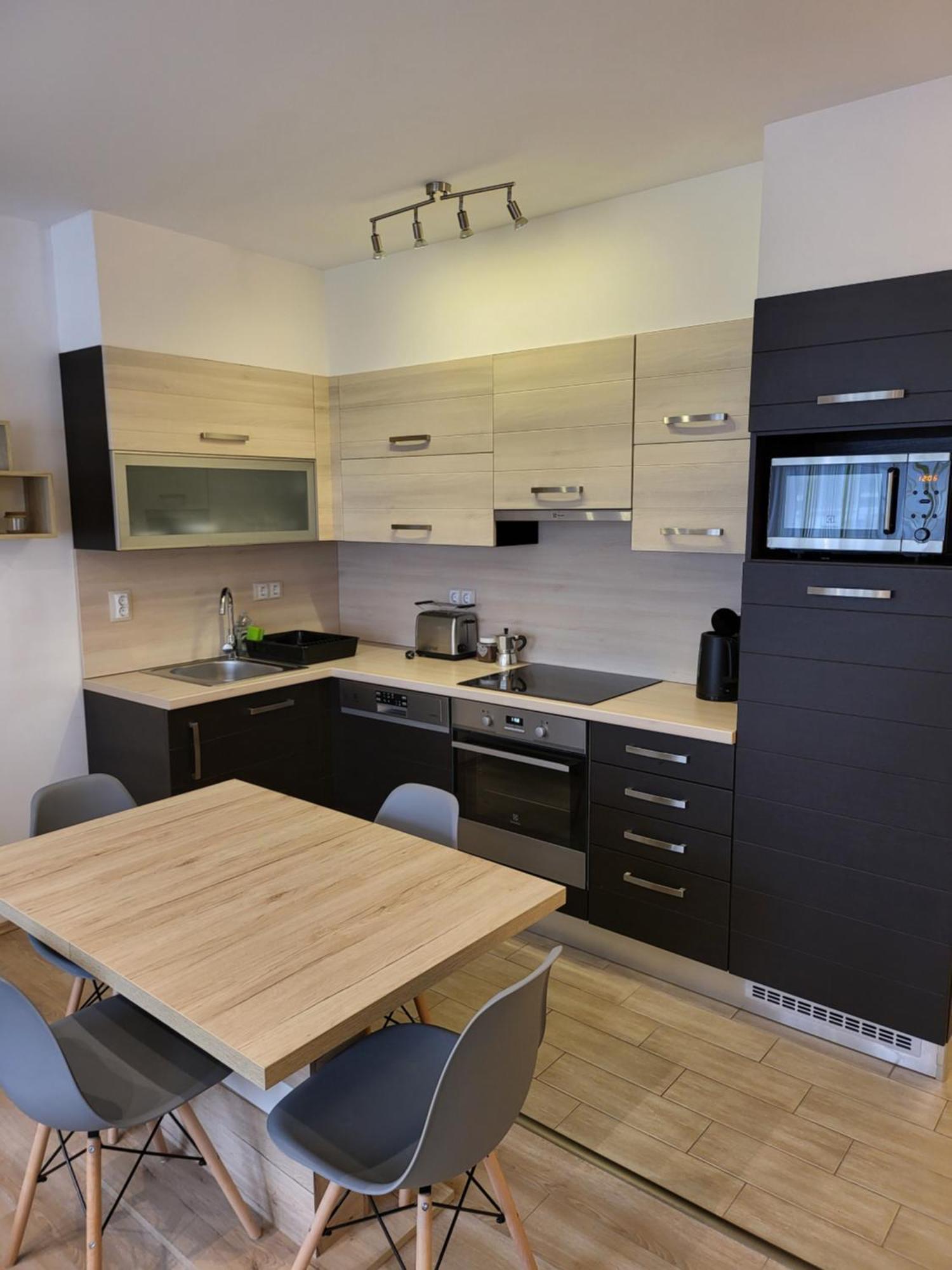 Triangol Apartman: Fuerdo, Belvaros, Egyetem Дьёр Экстерьер фото
